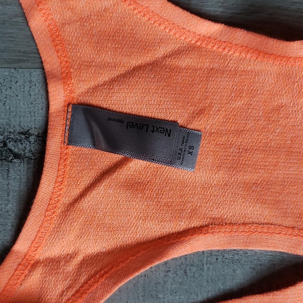Tank top 🥳 - Picture 3 of 4